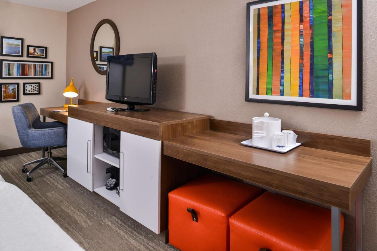 Hampton Inn אמפוריה מראה חיצוני תמונה