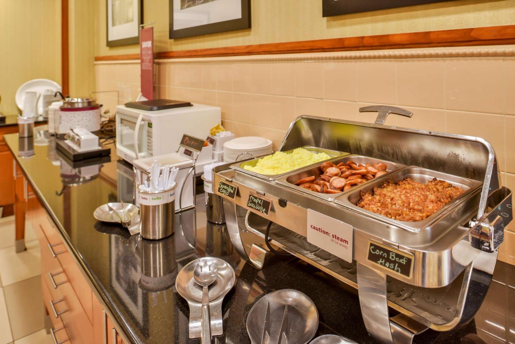 Hampton Inn אמפוריה מראה חיצוני תמונה